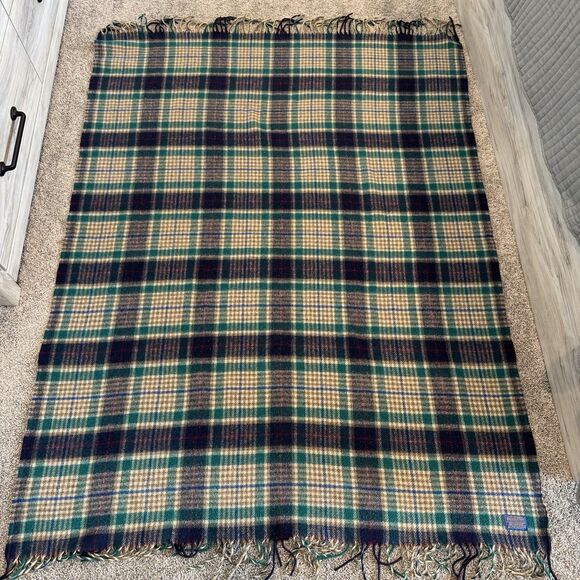 Vintage Pendleton Green Plaid 4” Fringe Made In USA Virgin Wool Blanket 69x52 in - Picture 3 of 8